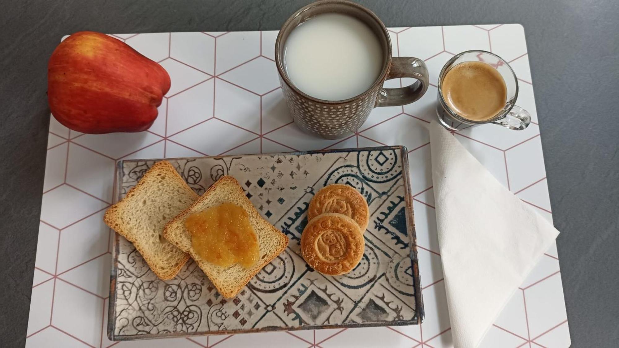 Hub Portanova Hostel Trani Εξωτερικό φωτογραφία