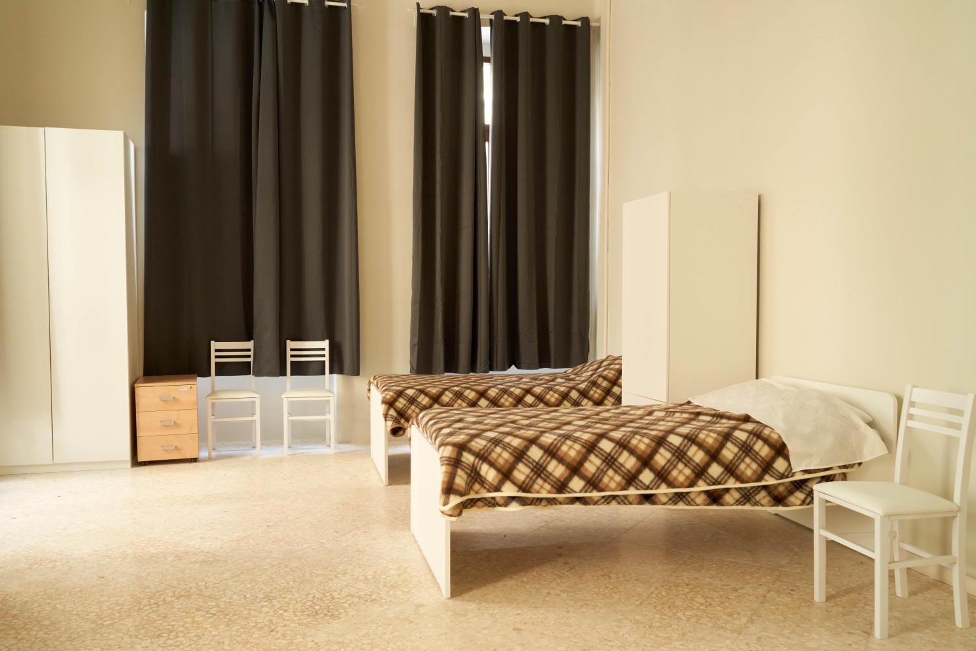 Hub Portanova Hostel Trani Εξωτερικό φωτογραφία