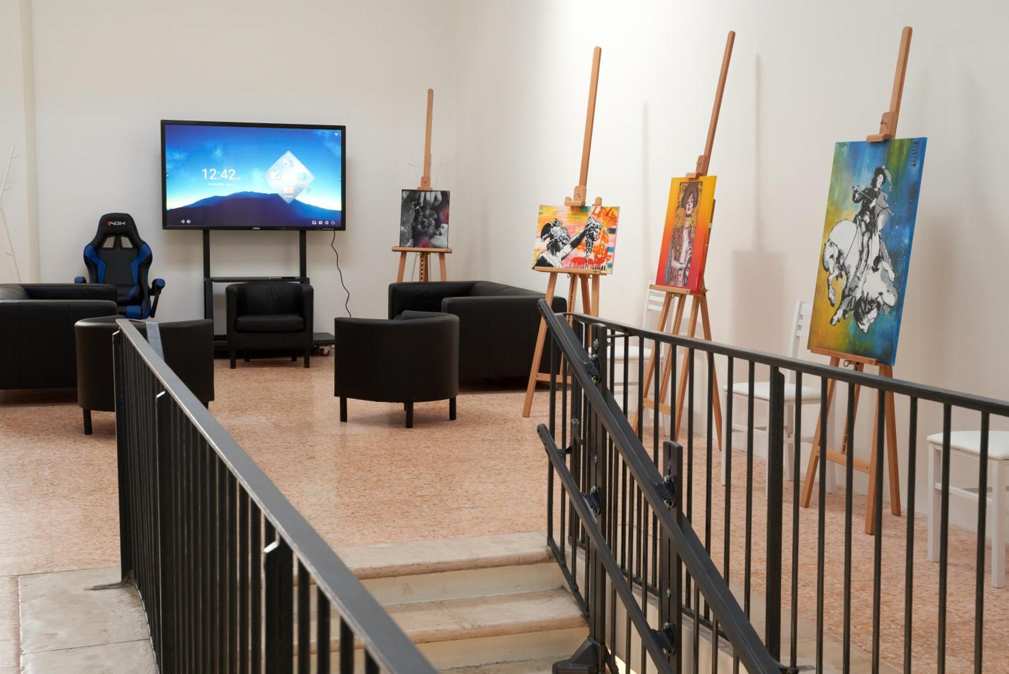 Hub Portanova Hostel Trani Εξωτερικό φωτογραφία